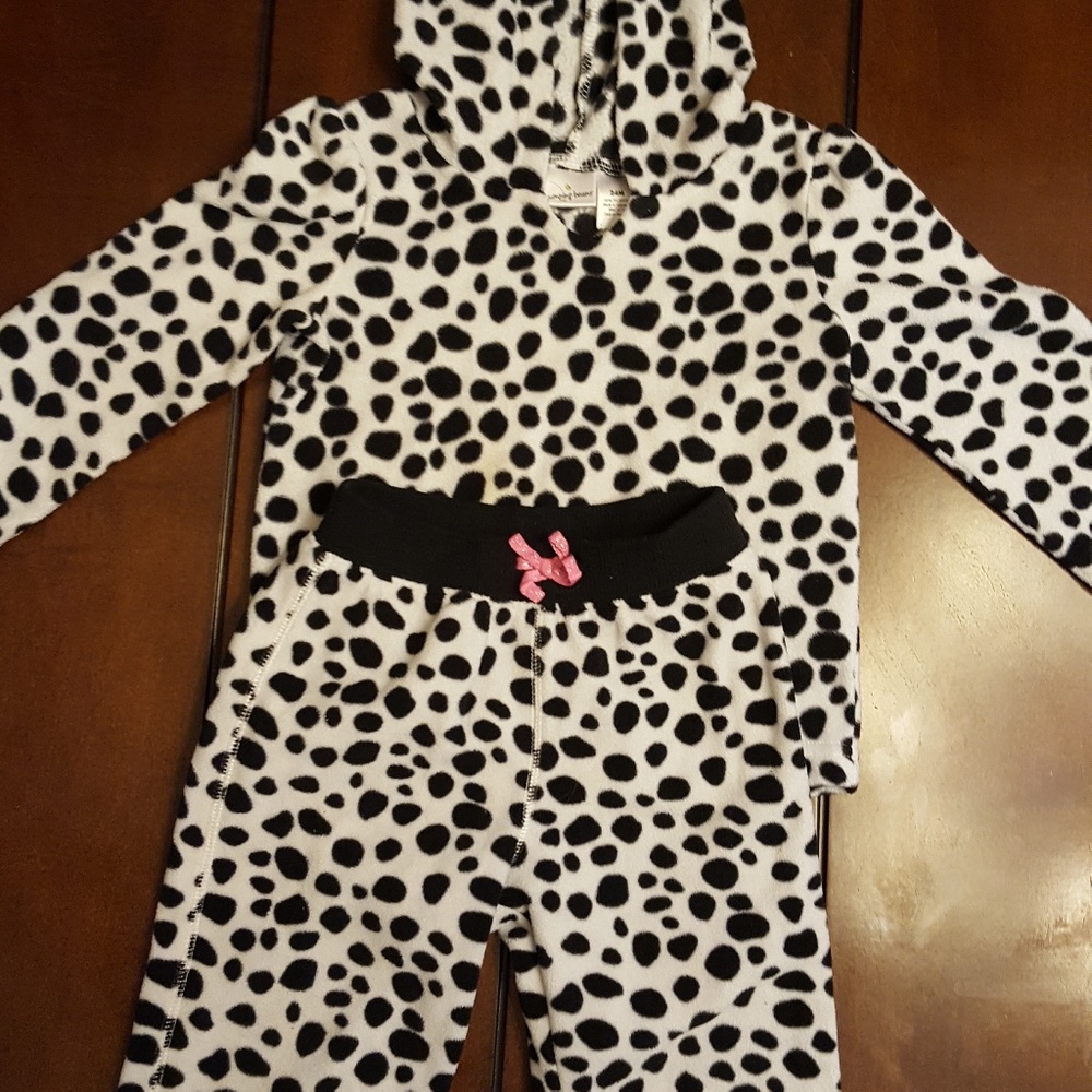 Black and white polka dot outfit